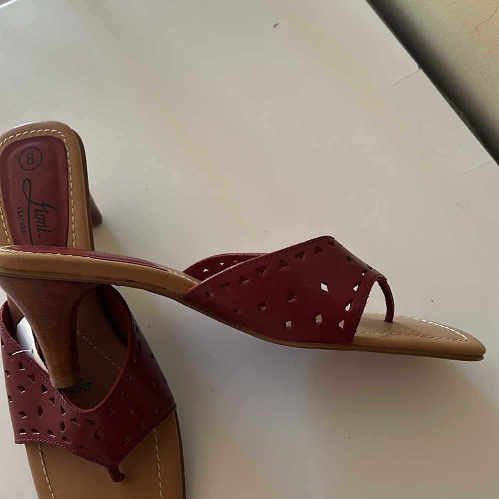 BRAND NEW FIONI Leather mules, size 8 - Picture 2 of 4
